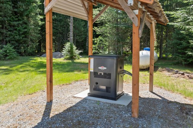 249 Indigo Sky Rd, Sandpoint, ID 83864