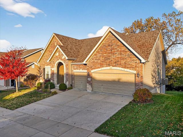 6219 Pathfinder Drive, St Louis, MO 63129