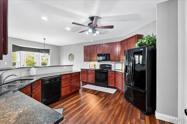 6219 Pathfinder Drive, St Louis, MO 63129