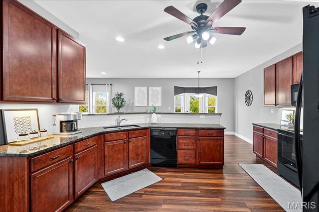 6219 Pathfinder Drive, St Louis, MO 63129