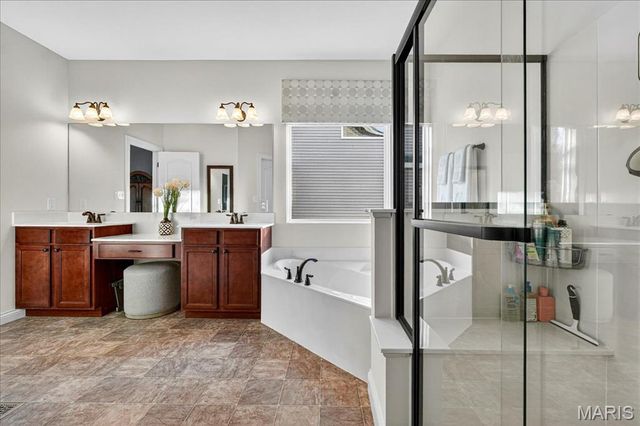 6219 Pathfinder Drive, St Louis, MO 63129