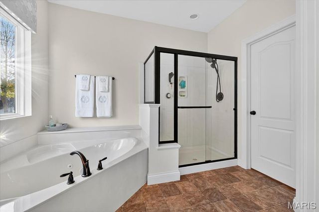 6219 Pathfinder Drive, St Louis, MO 63129