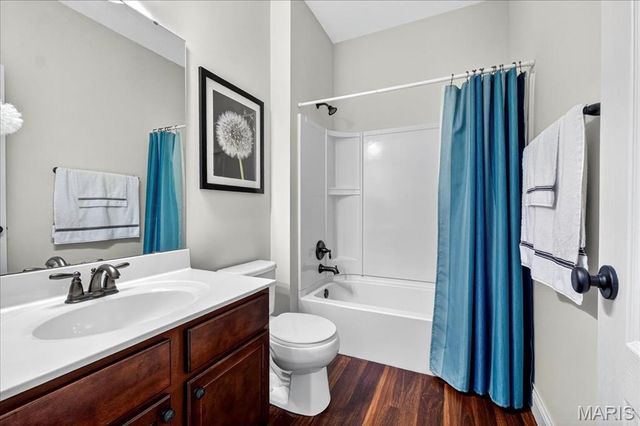 6219 Pathfinder Drive, St Louis, MO 63129