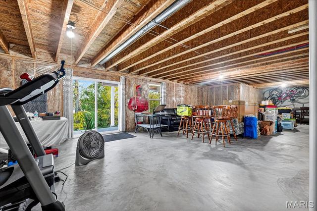 6219 Pathfinder Drive, St Louis, MO 63129