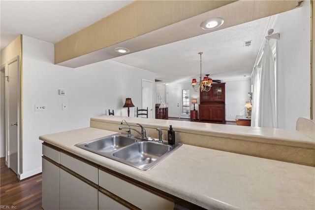 2317 Bastion CT, Virginia Beach, VA 23454