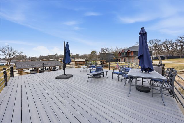 126 Maples Trail, Mabank, TX 75156