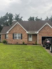 1537 John Galt Dr, Lebanon, TN 37087