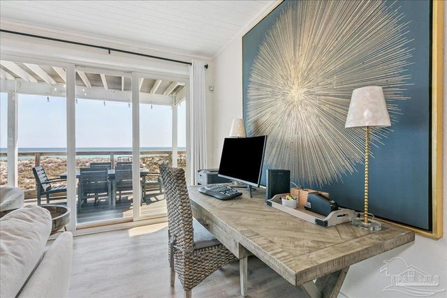 7515 Gulf Blvd, Navarre Beach, FL 32566