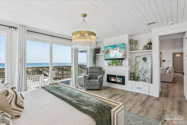 7515 Gulf Blvd, Navarre Beach, FL 32566