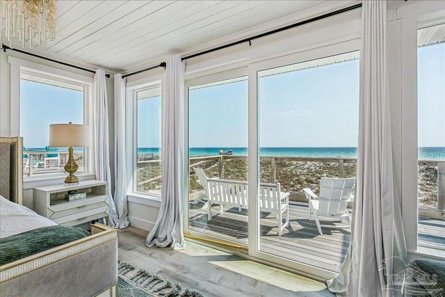 7515 Gulf Blvd, Navarre Beach, FL 32566