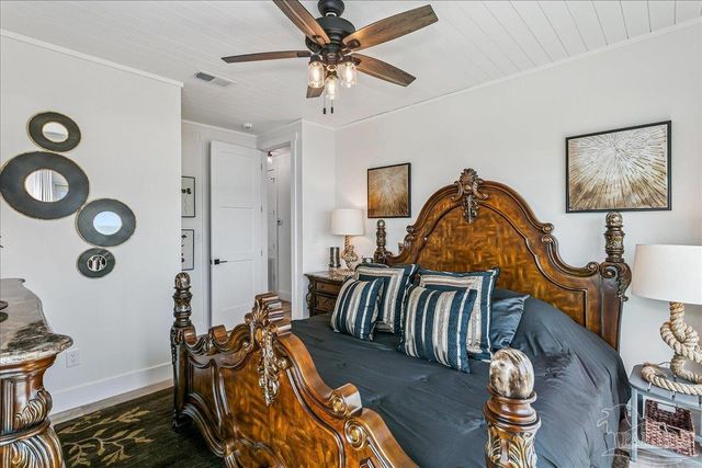 7515 Gulf Blvd, Navarre Beach, FL 32566