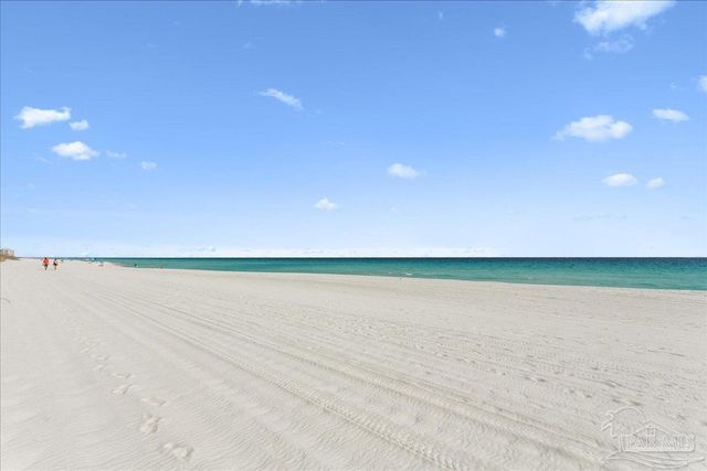 7515 Gulf Blvd, Navarre Beach, FL 32566