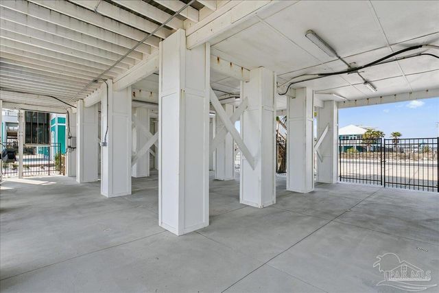 7515 Gulf Blvd, Navarre Beach, FL 32566