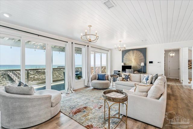 7515 Gulf Blvd, Navarre Beach, FL 32566