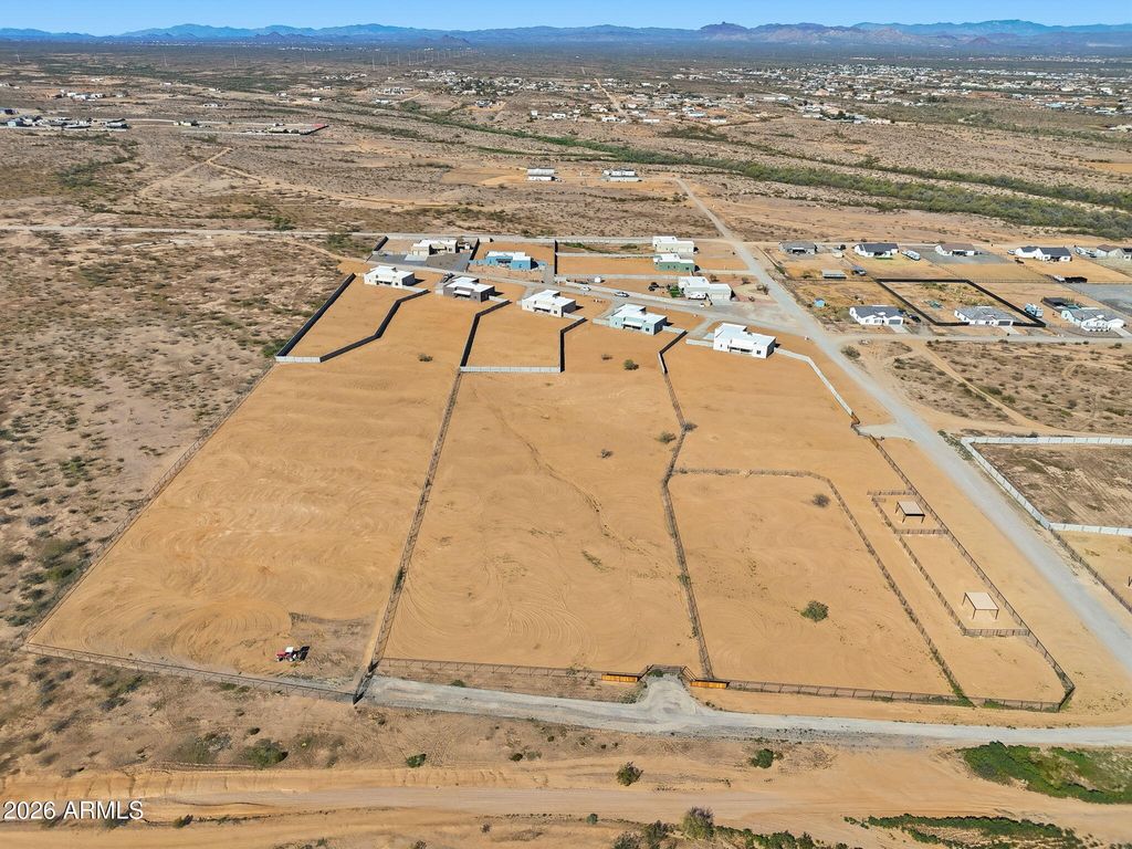 23109 W SKINNER Road, Wittmann, AZ 85361 — photo 2