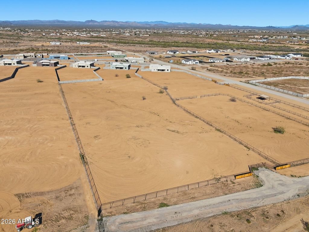 23109 W SKINNER Road, Wittmann, AZ 85361 — photo 4