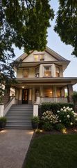 608 S Grove Avenue 1, Oak Park, IL 60304