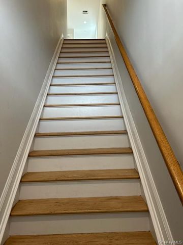 131 E Main Street, Bay Shore, NY 11706