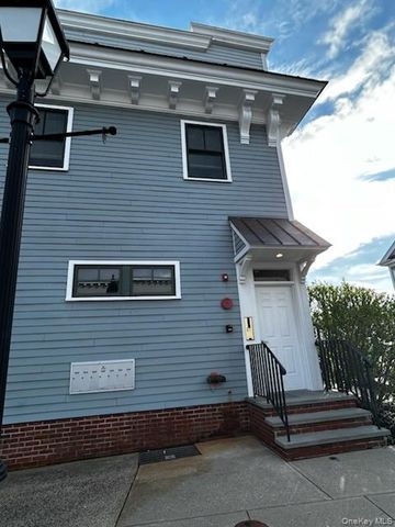 131 E Main Street, Bay Shore, NY 11706