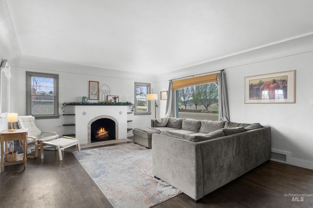 4623 S Montana Ave, Caldwell, ID 83607