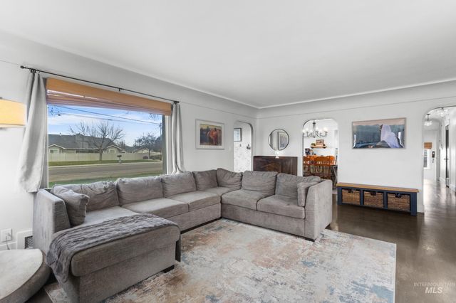 4623 S Montana Ave, Caldwell, ID 83607