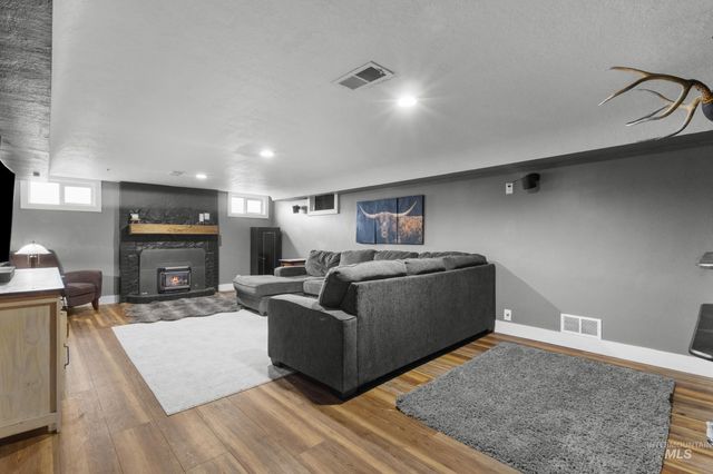 4623 S Montana Ave, Caldwell, ID 83607