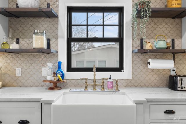 4623 S Montana Ave, Caldwell, ID 83607