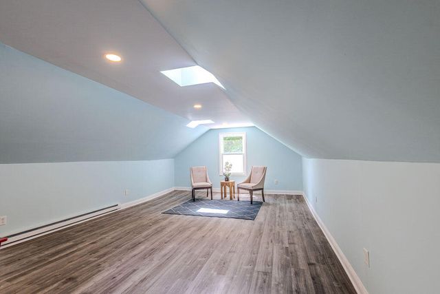 16002 Lakeside Road, Chikaming Twp, MI 49129