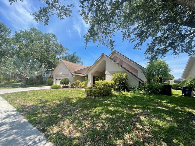 4696 LONG LAKE DRIVE, Sarasota, FL 34233