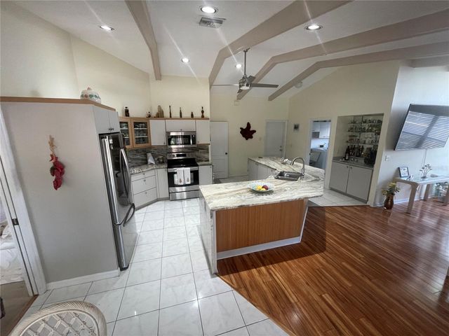 4696 LONG LAKE DRIVE, Sarasota, FL 34233