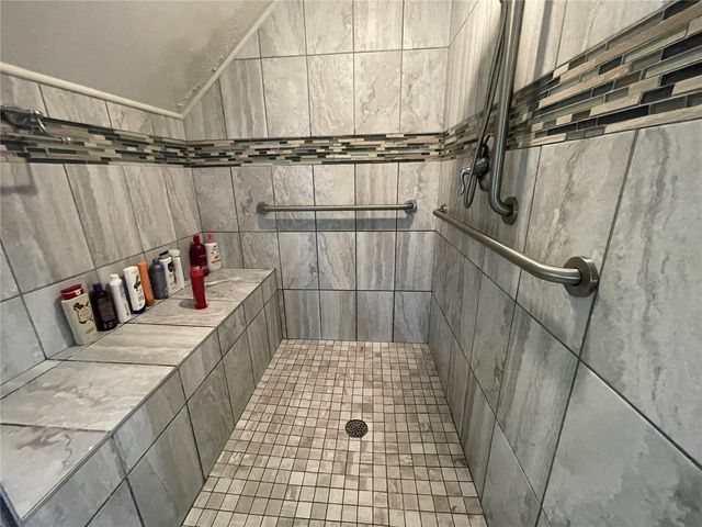 4696 LONG LAKE DRIVE, Sarasota, FL 34233