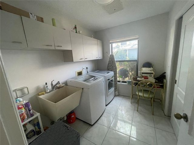 4696 LONG LAKE DRIVE, Sarasota, FL 34233