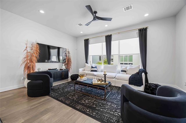 3018 Markle Drive, Houston, TX 77003