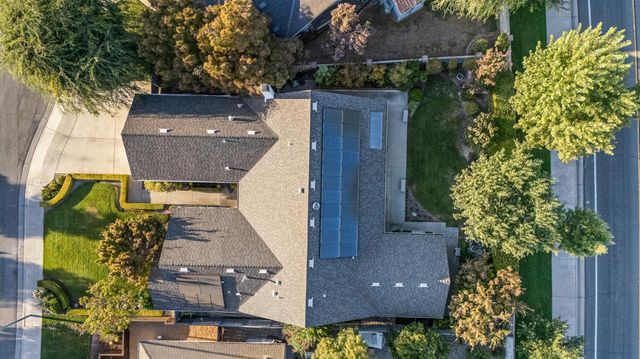 709 E Wood Duck Circle, Fresno, CA 93730