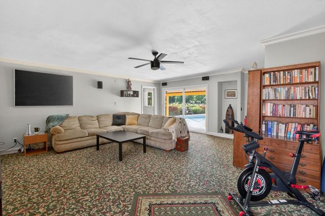 4223 Horgan Way, Sacramento, CA 95821