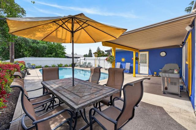 4223 Horgan Way, Sacramento, CA 95821