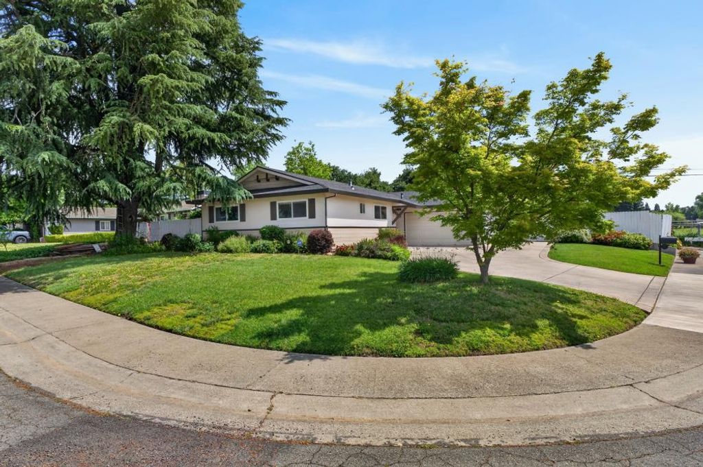 4223 Horgan Way, Sacramento, CA 95821