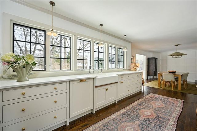 9331 Ensley Lane, Leawood, KS 66206