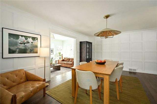 9331 Ensley Lane, Leawood, KS 66206