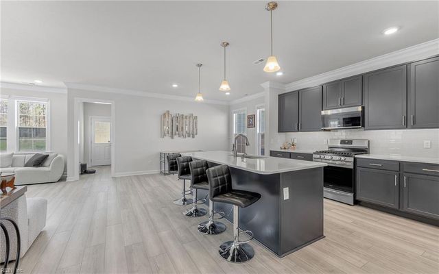 2216 Hampton Roads PW, Chesapeake, VA 23321