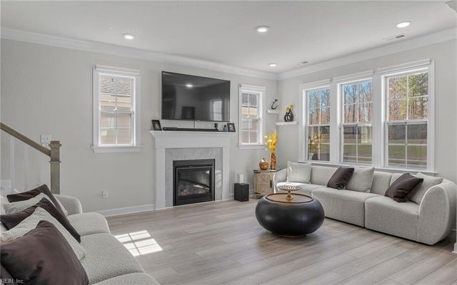 2216 Hampton Roads PW, Chesapeake, VA 23321