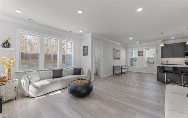 2216 Hampton Roads PW, Chesapeake, VA 23321