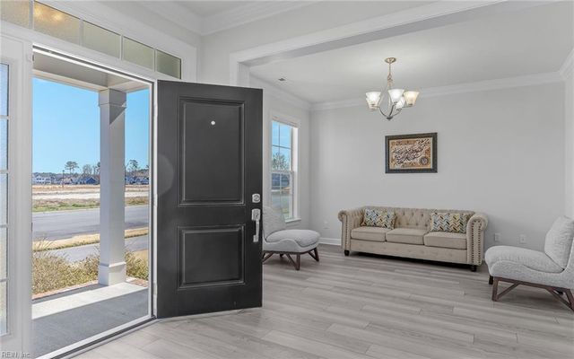 2216 Hampton Roads PW, Chesapeake, VA 23321