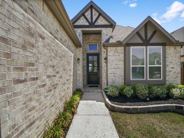 9940 Casa Frontera Drive, Fort Worth, TX 76179