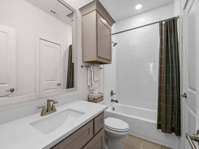 9940 Casa Frontera Drive, Fort Worth, TX 76179