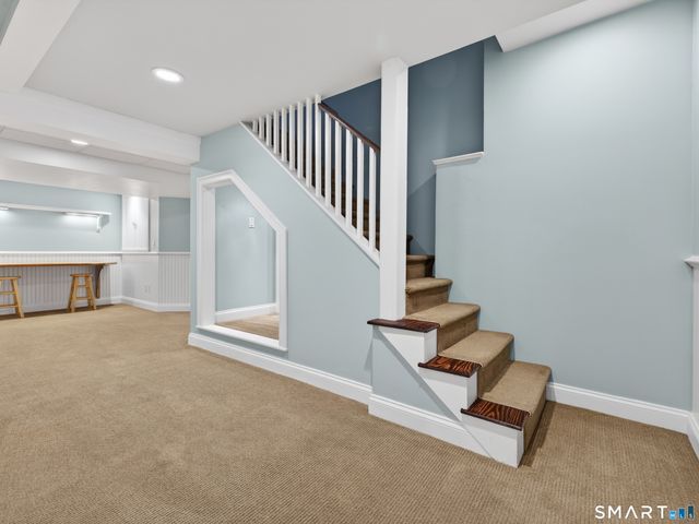 11 Westwood Drive, Waterford, CT 06385