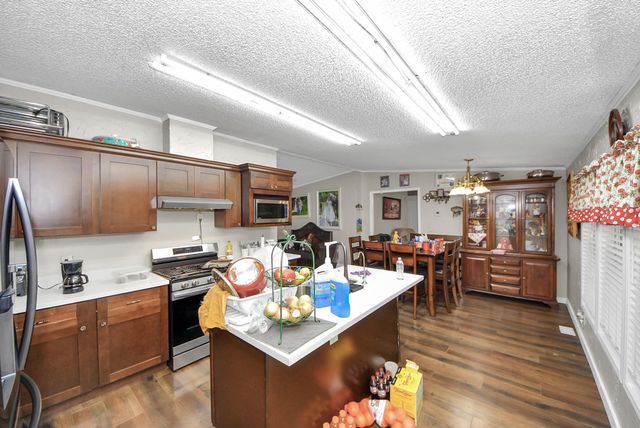 26090 Cornwall, New Caney, TX 77357