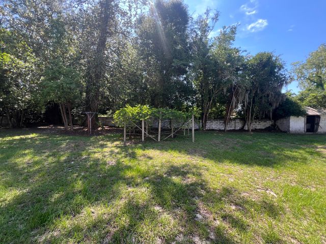 200 N Lemacks Street, Walterboro, SC 29488