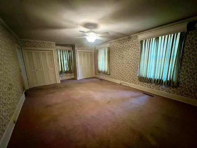 200 N Lemacks Street, Walterboro, SC 29488