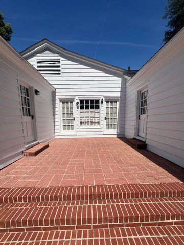 200 N Lemacks Street, Walterboro, SC 29488